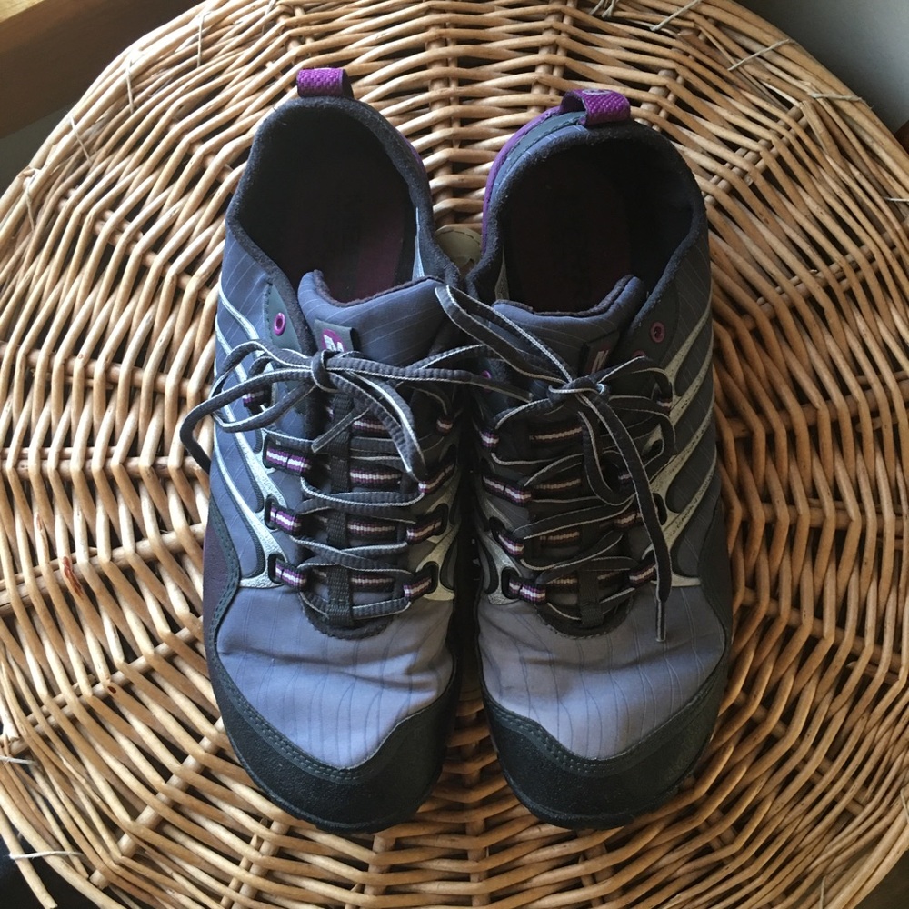 Women’s Merrell Lithe Glove Running Shoes - size 8